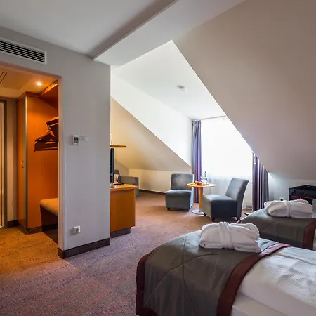 Ramada By Wyndham 4*