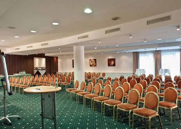 Ramada By Wyndham دريسدن