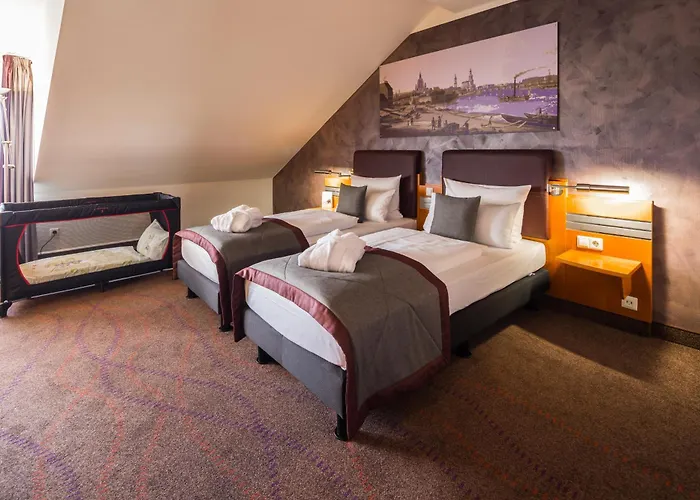 فندق Ramada By Wyndham