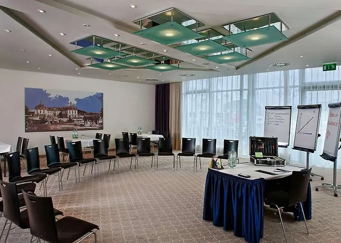 فندق Ramada By Wyndham