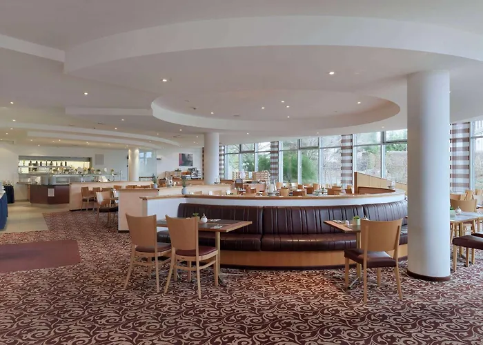 Ramada By Wyndham فندق 4*