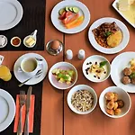 Ramada By Wyndham 4*