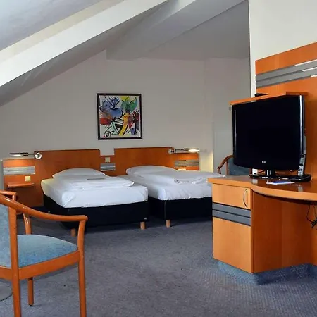 Ramada By Wyndham 4*