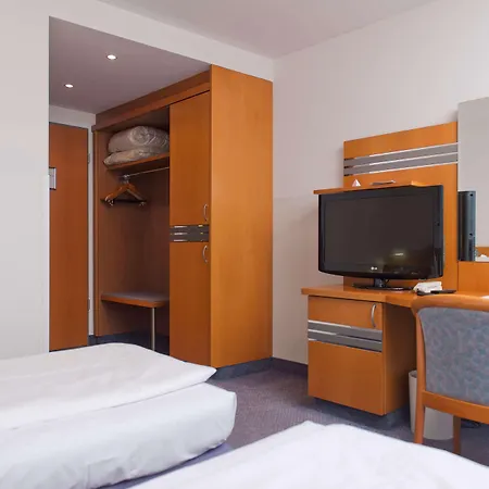 Ramada By Wyndham 4* Drážďany