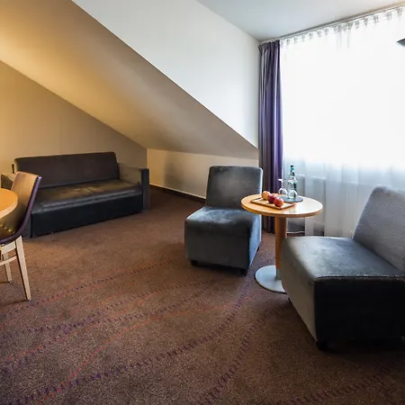 Ramada By Wyndham