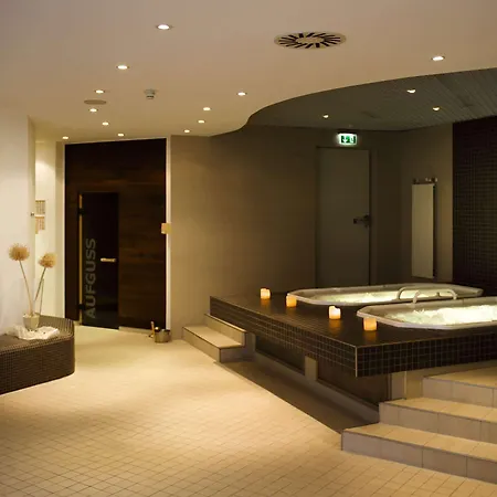 Hotel Ramada By Wyndham 4*