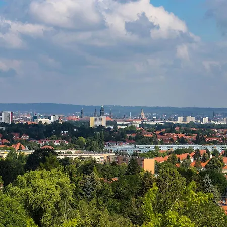 Ramada By Wyndham 4* Drážďany