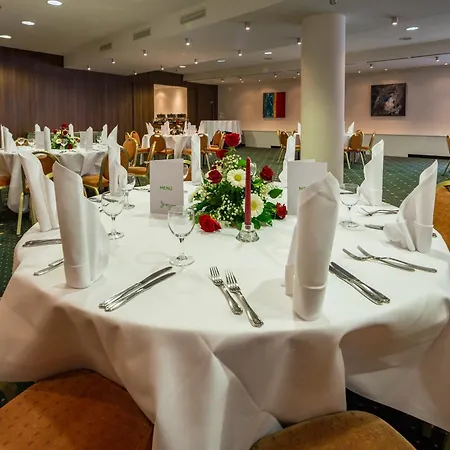 Ramada By Wyndham 4* Drážďany