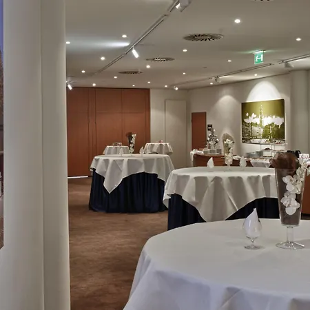 Ramada By Wyndham