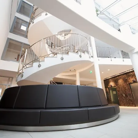 Ramada By Wyndham Hotel 4*