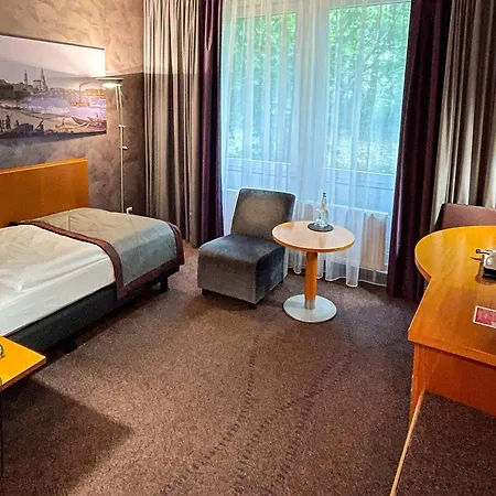 Ramada By Wyndham 4*