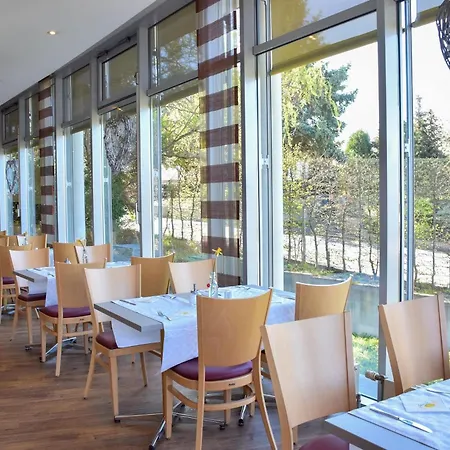 Ramada By Wyndham 4* Drážďany