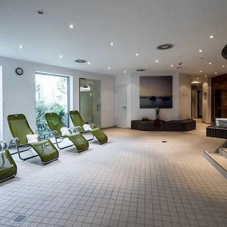 Ramada By Wyndham 酒店 4*