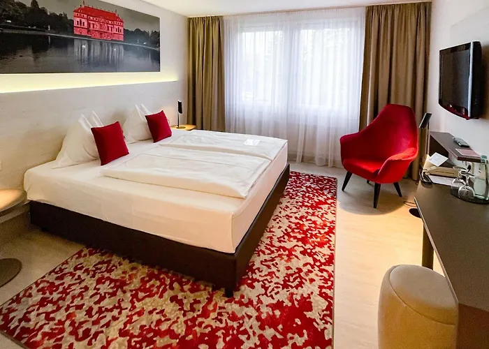 Ξενοδοχείο Ramada By Wyndham 4*