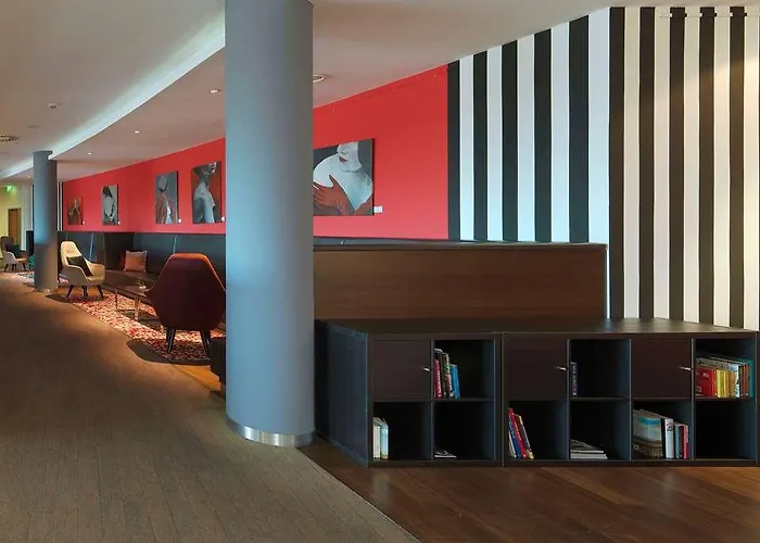 Ramada By Wyndham Ξενοδοχείο 4*