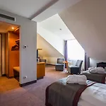 Ramada By Wyndham 4*