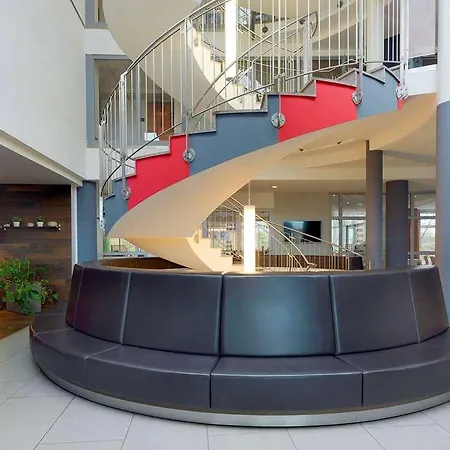 Hotel Ramada By Wyndham 4*